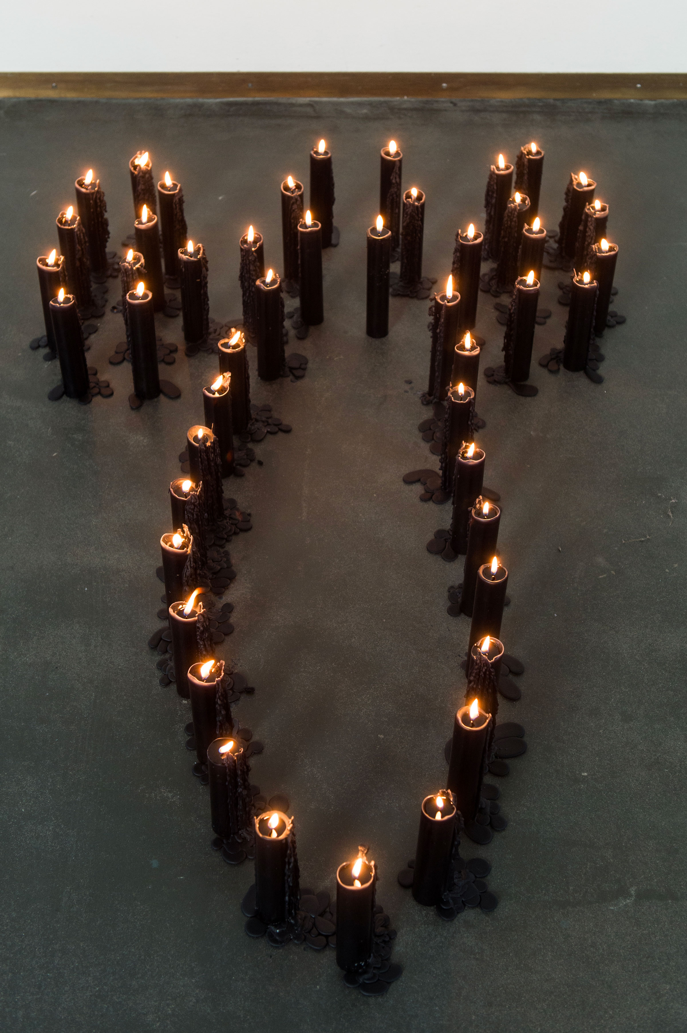 Ana Mendieta, u00d1au00f1igo Burial, 1976
